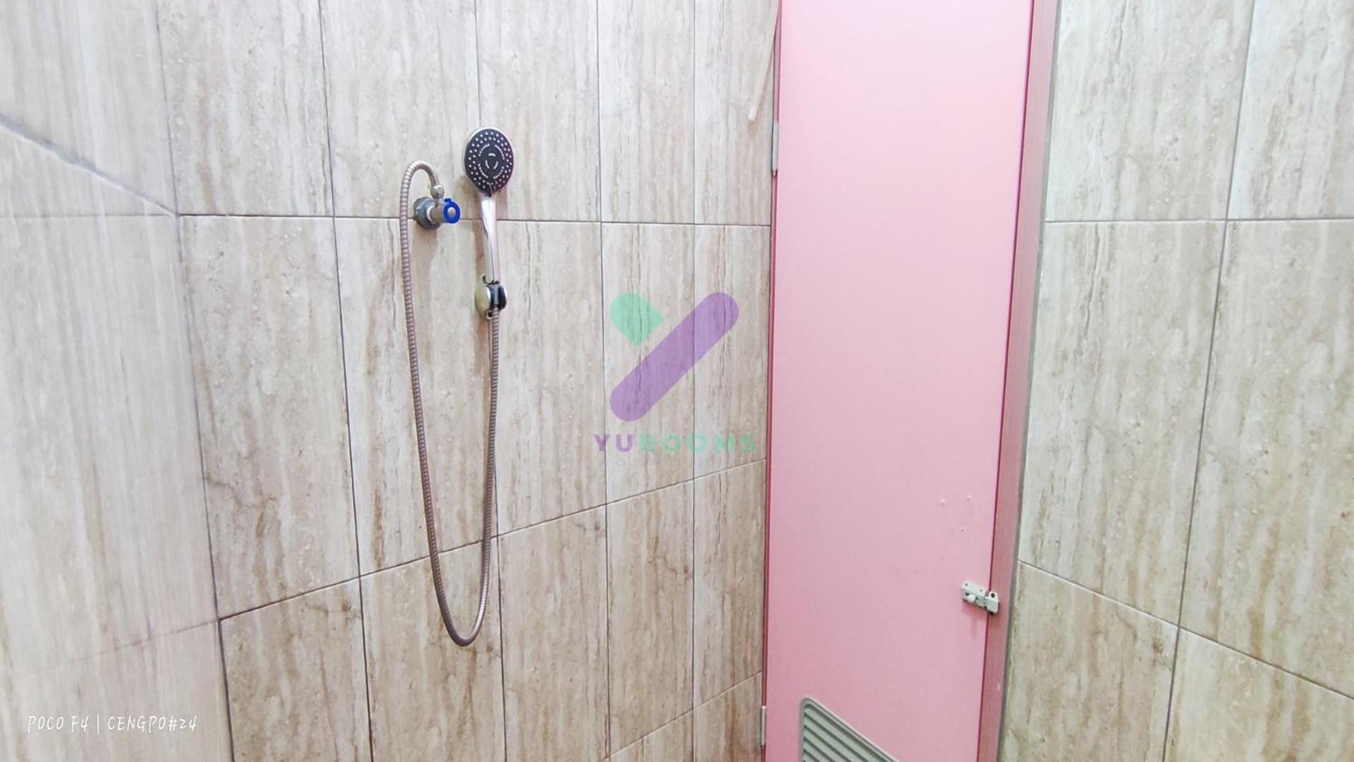 New Jasmine Guest House By Yurooms Blitar Bagian luar foto