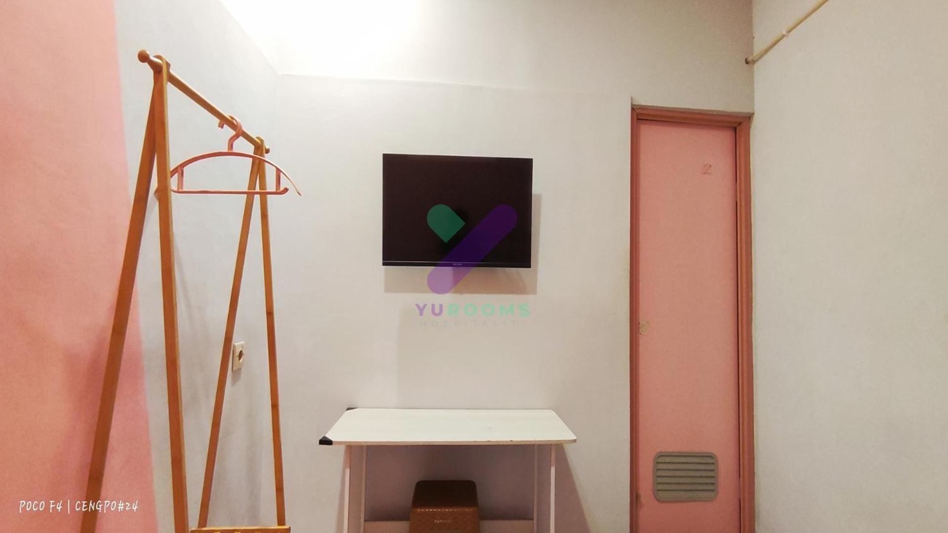 New Jasmine Guest House By Yurooms Blitar Bagian luar foto