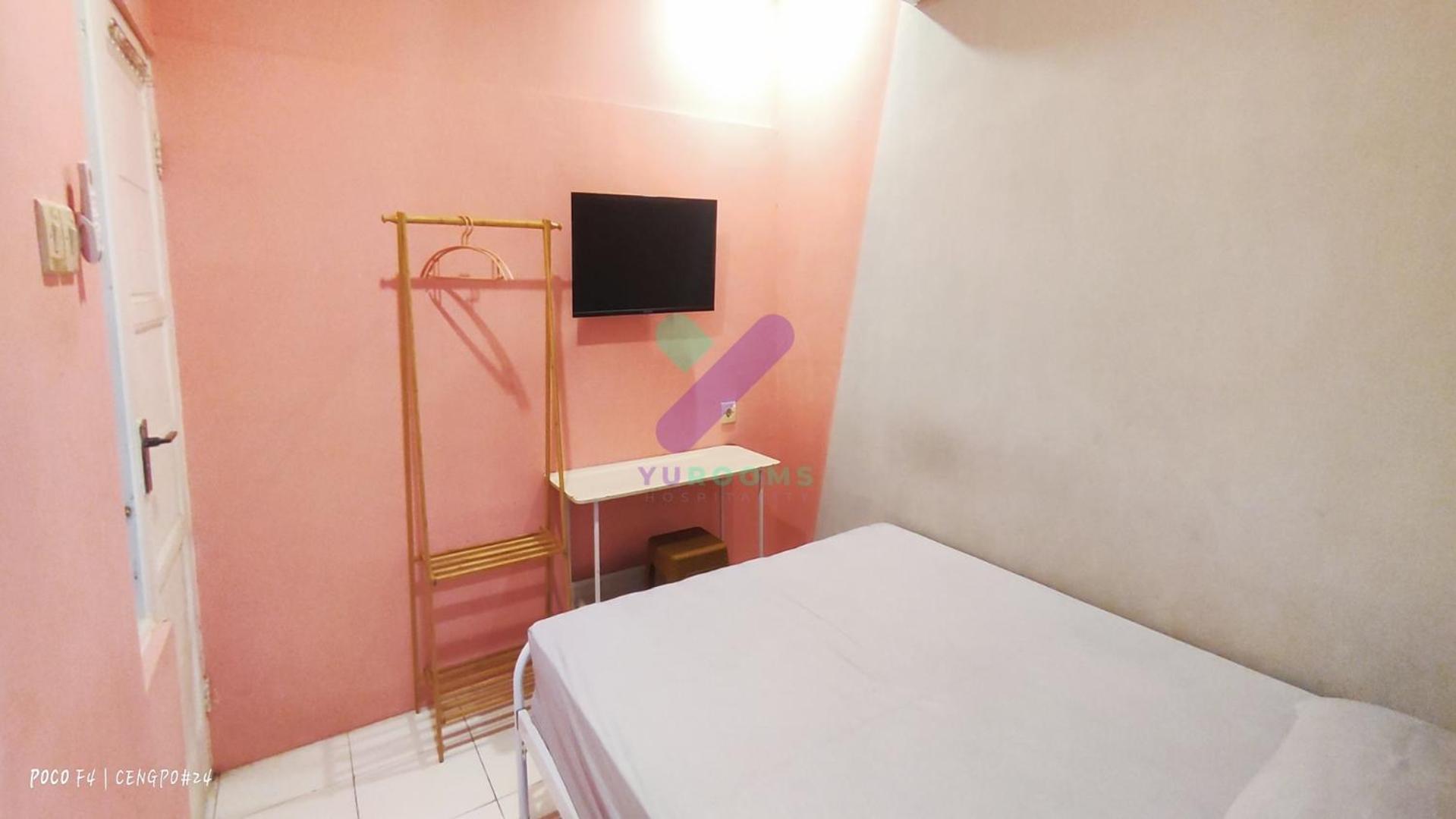New Jasmine Guest House By Yurooms Blitar Bagian luar foto