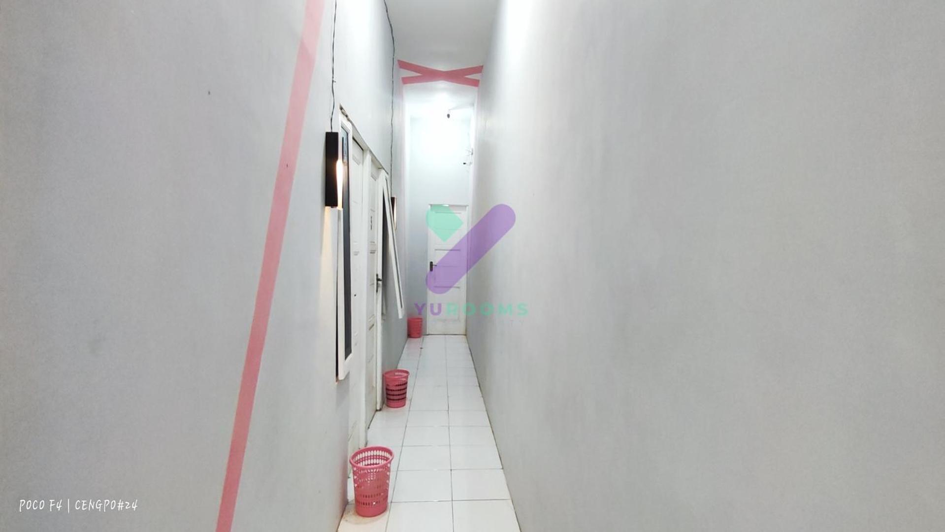 New Jasmine Guest House By Yurooms Blitar Bagian luar foto