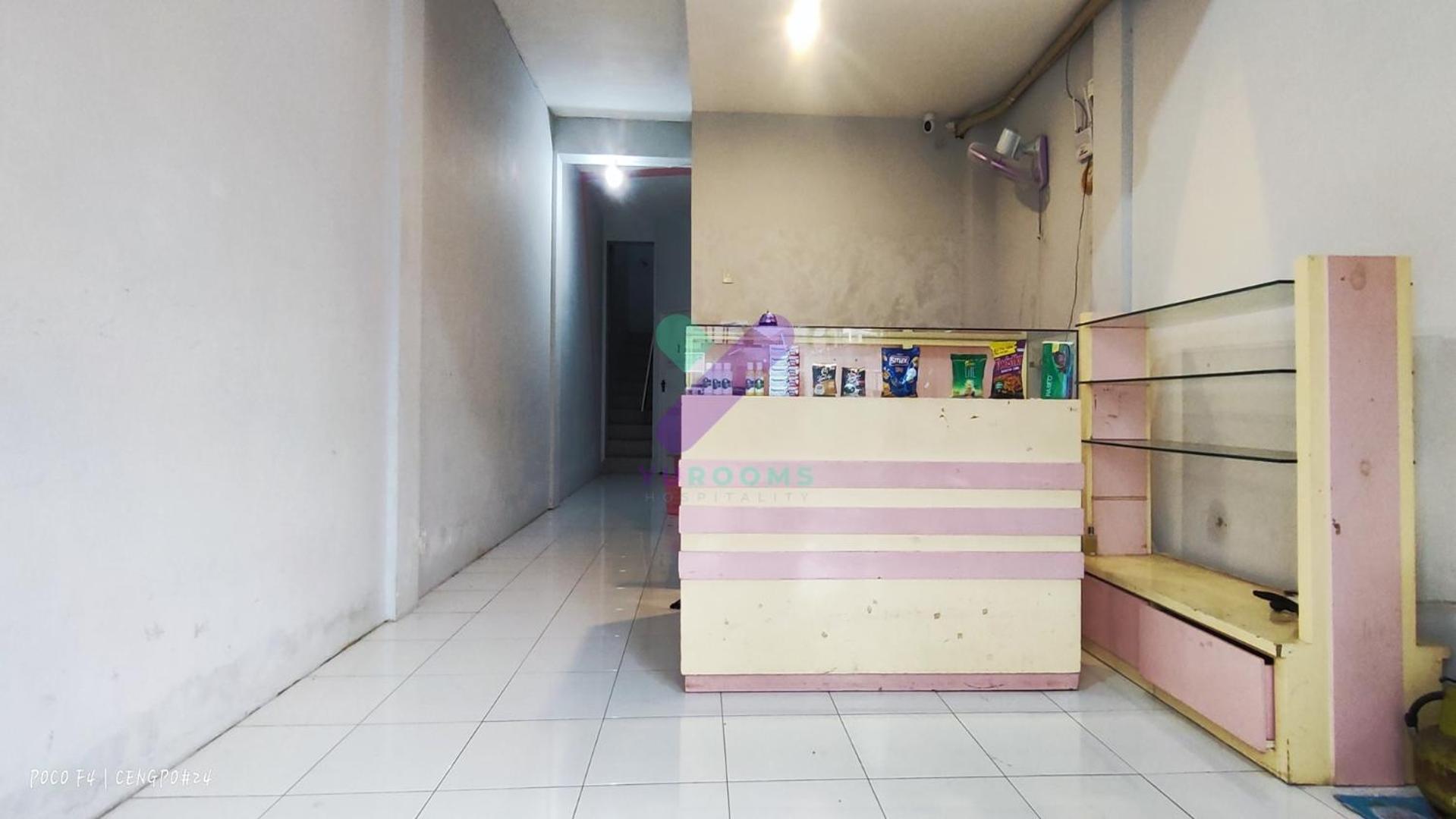 New Jasmine Guest House By Yurooms Blitar Bagian luar foto