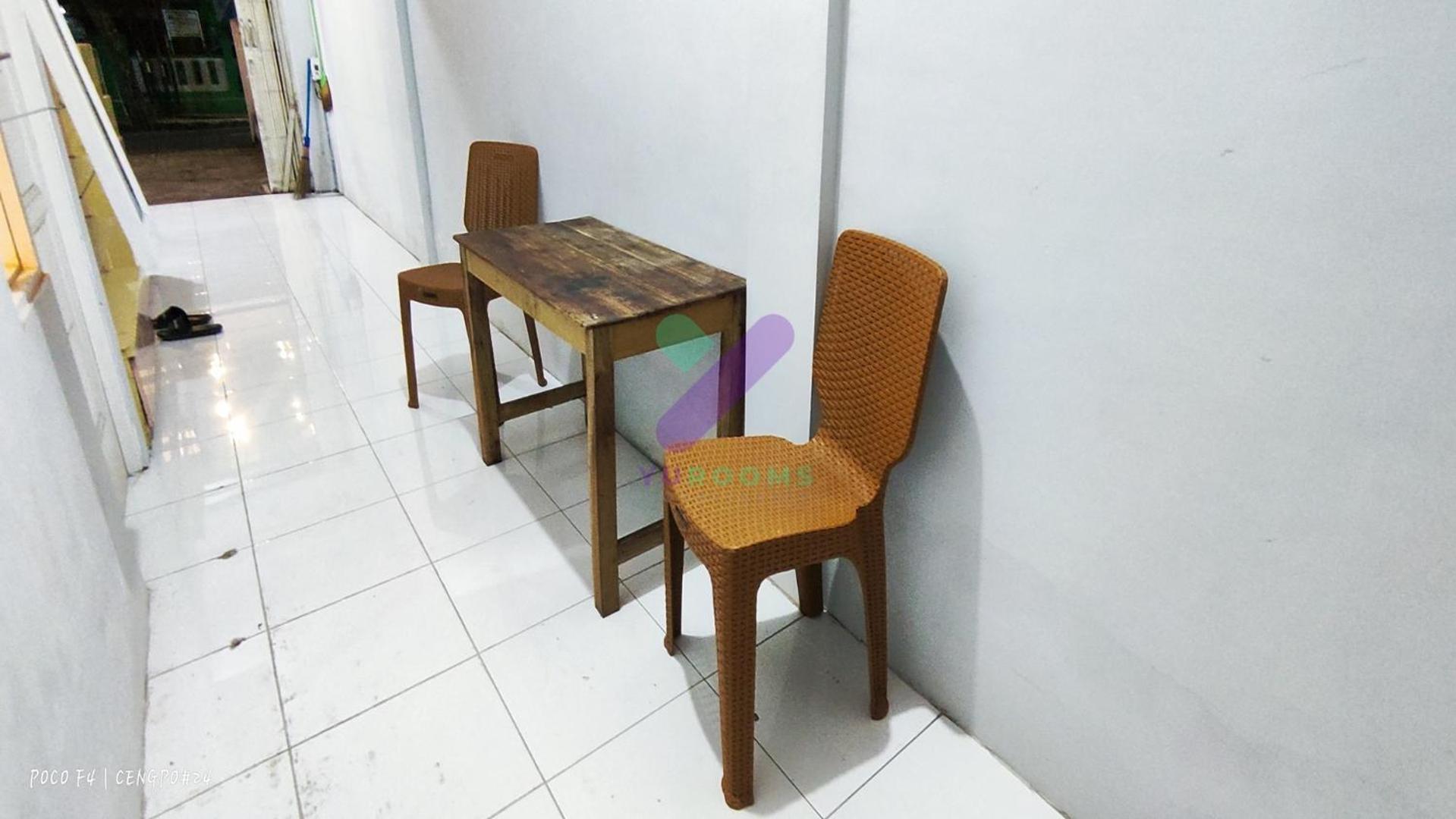 New Jasmine Guest House By Yurooms Blitar Bagian luar foto